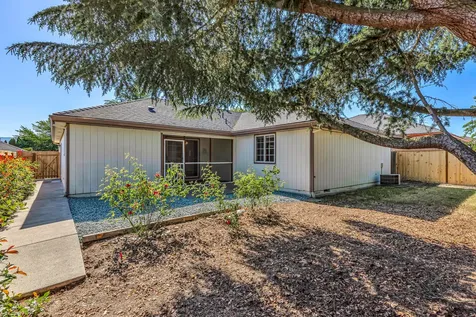 1744 Sandpiper Drive Medford OR 97501