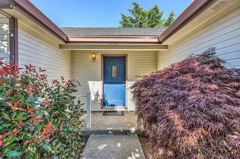 1744 Sandpiper Drive Medford OR 97501