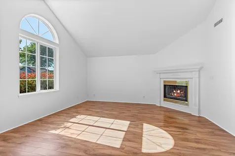 1744 Sandpiper Drive Medford OR 97501