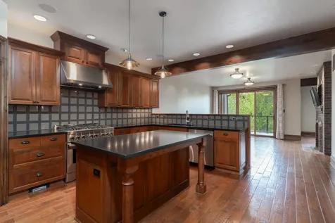 858 SW Crestline Drive Bend OR 97702