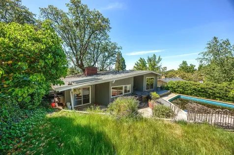 240 N Barneburg Road Medford OR 97504