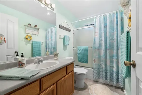 15 Hummingbird Court Eagle Point OR 97524
