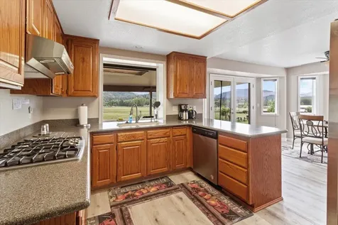 4461 Laurel Avenue Grants Pass OR 97527