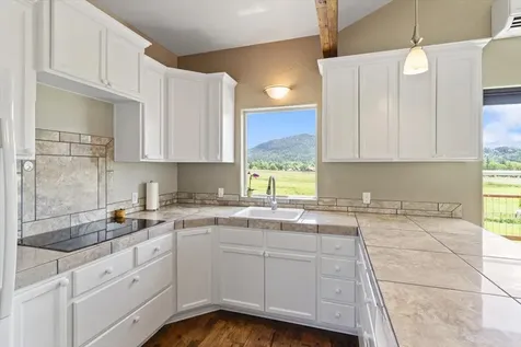 4461 Laurel Avenue Grants Pass OR 97527