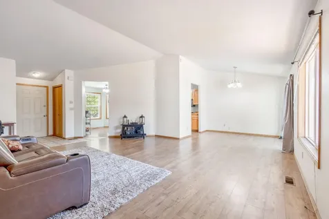 1953 NE Jackson Avenue Bend OR 97701