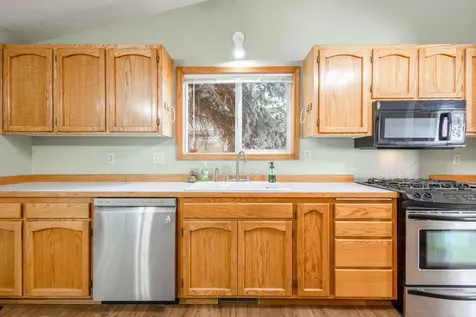 1953 NE Jackson Avenue Bend OR 97701