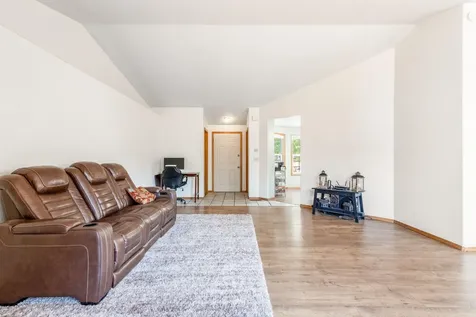 1953 NE Jackson Avenue Bend OR 97701