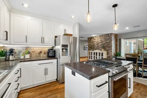 61195 Bonny Bridge Bend OR 97702