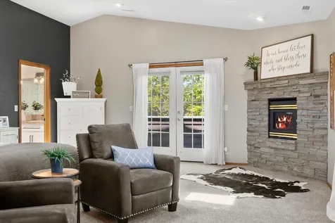 61195 Bonny Bridge Bend OR 97702