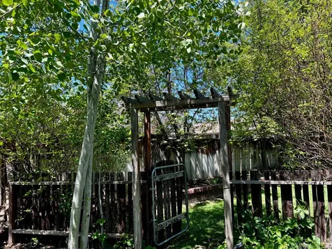 61195 Bonny Bridge Bend OR 97702