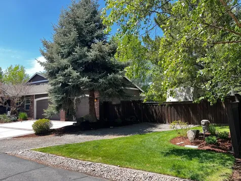 61195 Bonny Bridge Bend OR 97702