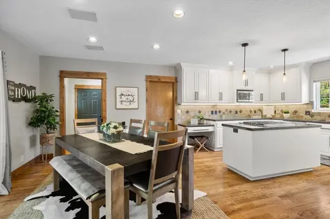 61195 Bonny Bridge Bend OR 97702