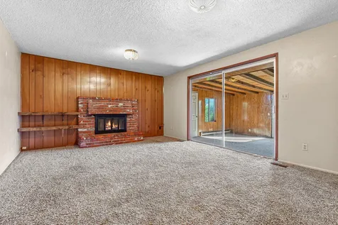 830 N 10th Street Central Point OR 97502