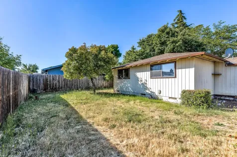830 N 10th Street Central Point OR 97502