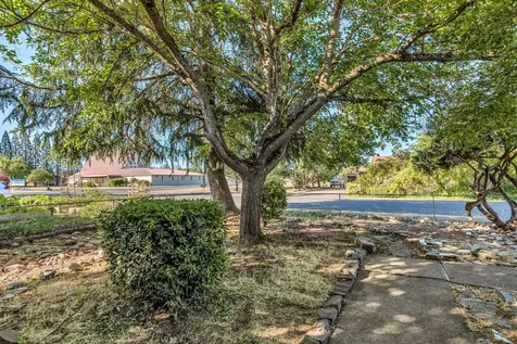 830 N 10th Street Central Point OR 97502