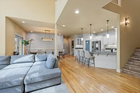 798 Silver Creek Drive Central Point OR 97502