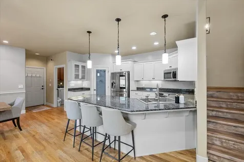 798 Silver Creek Drive Central Point OR 97502