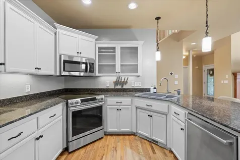 798 Silver Creek Drive Central Point OR 97502