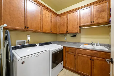 798 Silver Creek Drive Central Point OR 97502
