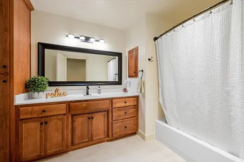 798 Silver Creek Drive Central Point OR 97502