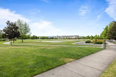 798 Silver Creek Drive Central Point OR 97502