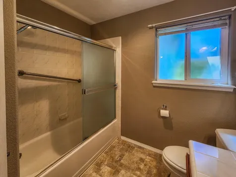 931 NW Donna Drive Grants Pass OR 97526