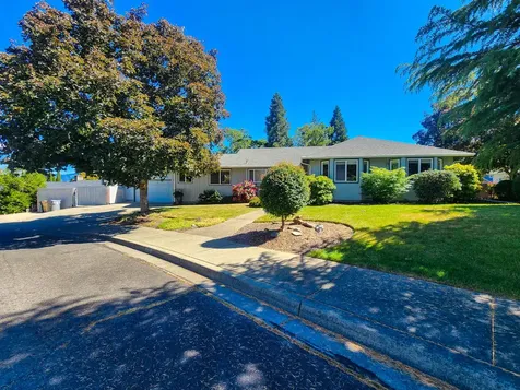 931 NW Donna Drive Grants Pass OR 97526