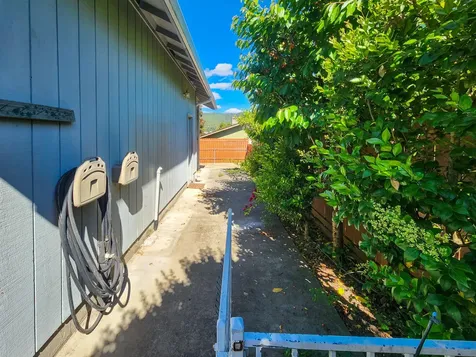 931 NW Donna Drive Grants Pass OR 97526