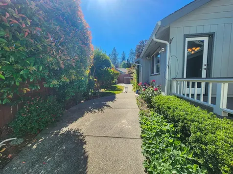 931 NW Donna Drive Grants Pass OR 97526