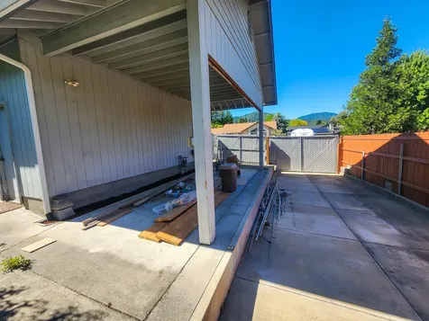 931 NW Donna Drive Grants Pass OR 97526