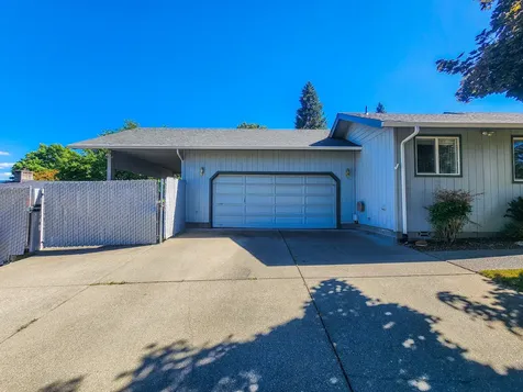 931 NW Donna Drive Grants Pass OR 97526