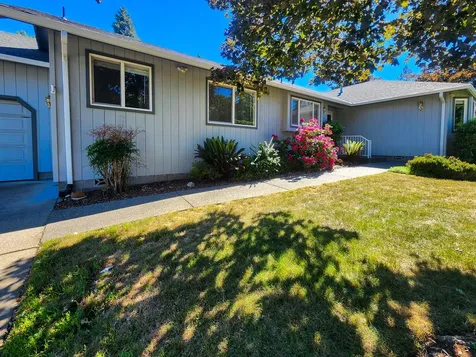 931 NW Donna Drive Grants Pass OR 97526