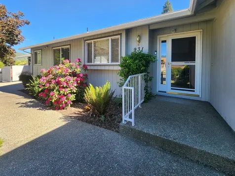 931 NW Donna Drive Grants Pass OR 97526