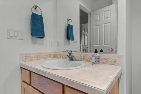 438 NW 19th Street Redmond OR 97756