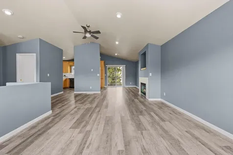 438 NW 19th Street Redmond OR 97756