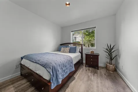 438 NW 19th Street Redmond OR 97756