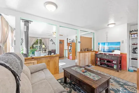 84 Cedar Street Shady Cove OR 97539