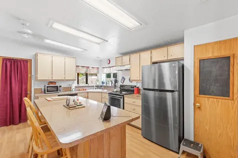 84 Cedar Street Shady Cove OR 97539
