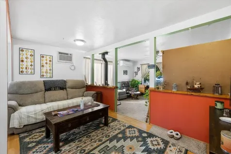 84 Cedar Street Shady Cove OR 97539