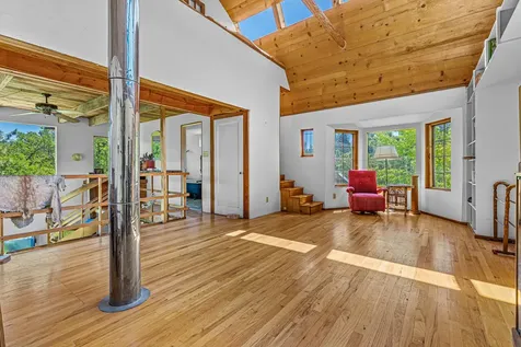 1720 Colestin Road Ashland OR 97520