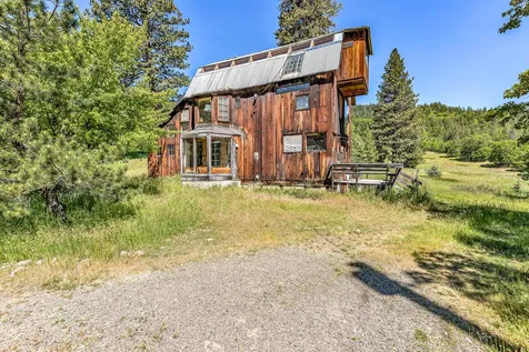 1720 Colestin Road Ashland OR 97520