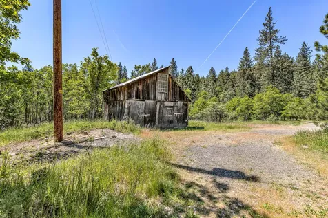 1720 Colestin Road Ashland OR 97520