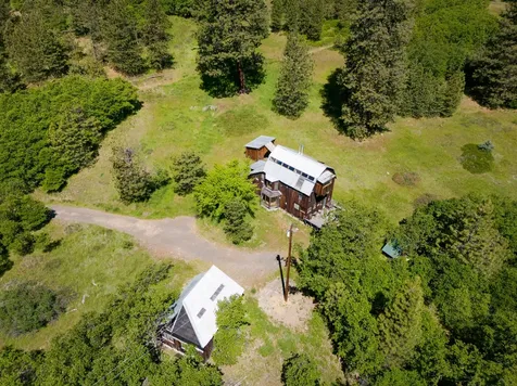 1720 Colestin Road Ashland OR 97520