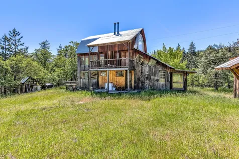 1720 Colestin Road Ashland OR 97520