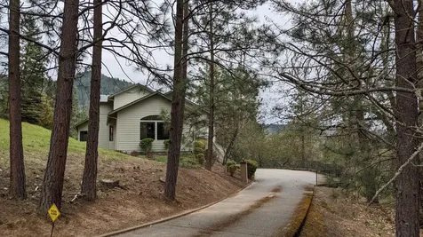 421 Mallory Heights Drive Grants Pass OR 97526