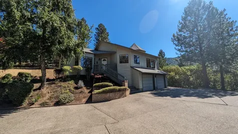 421 Mallory Heights Drive Grants Pass OR 97526
