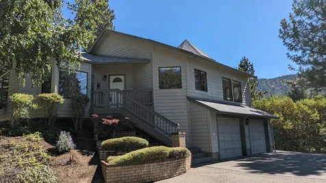 421 Mallory Heights Drive Grants Pass OR 97526
