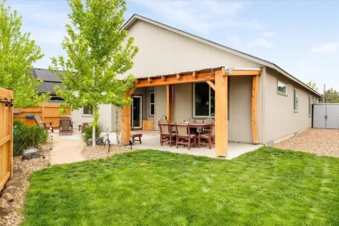 3564 SW Antelope Court Redmond OR 97756