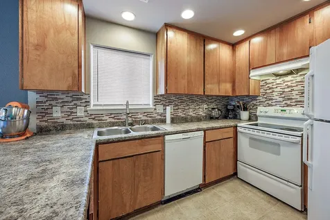 3162 Forest Hills Drive Medford OR 97504