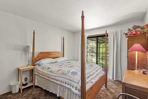 2412 Demaray Drive Grants Pass OR 97527